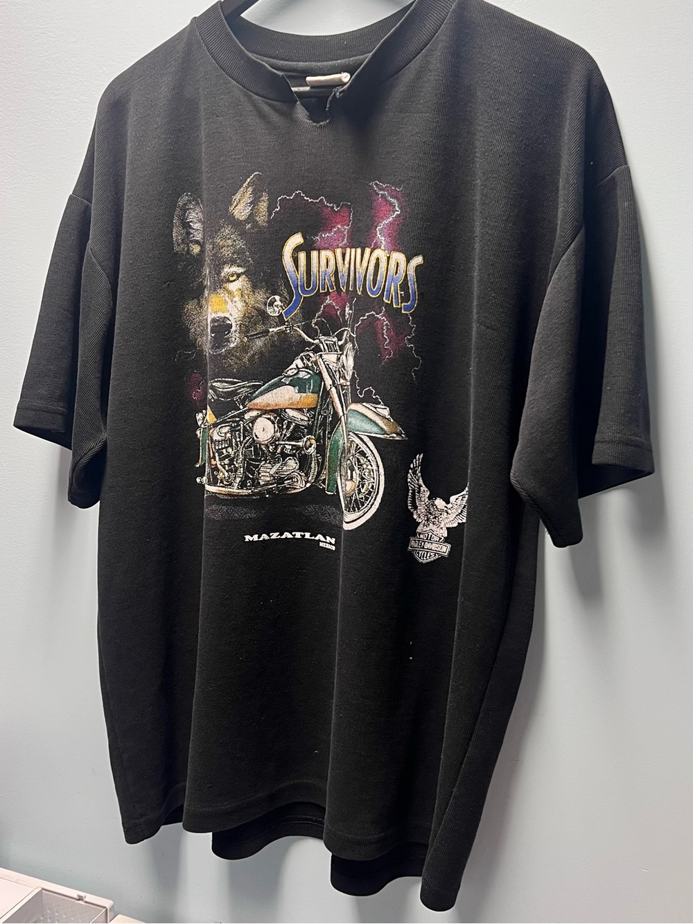 VTG Harley Davidson 3D Emblem Survivors Black Grapic Motorcycley Tee - Mazatlan - Picture 2 of 8